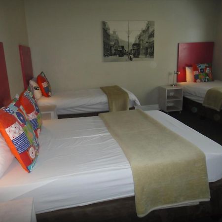 Ashanti Lodge Green Point ケープタウン エクステリア 写真