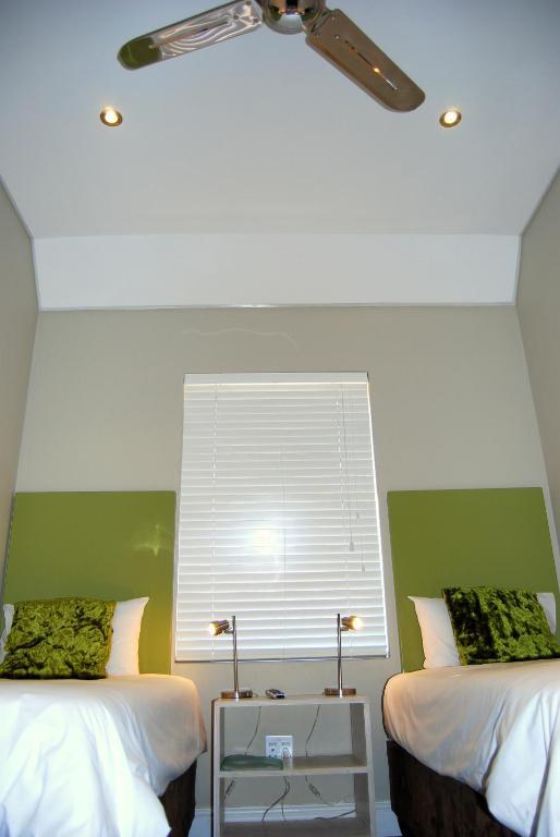 Ashanti Lodge Green Point ケープタウン 部屋 写真