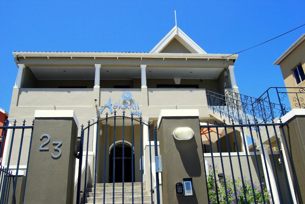 Ashanti Lodge Green Point ケープタウン エクステリア 写真