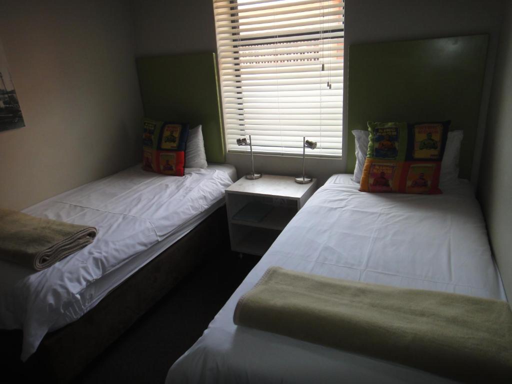 Ashanti Lodge Green Point ケープタウン エクステリア 写真
