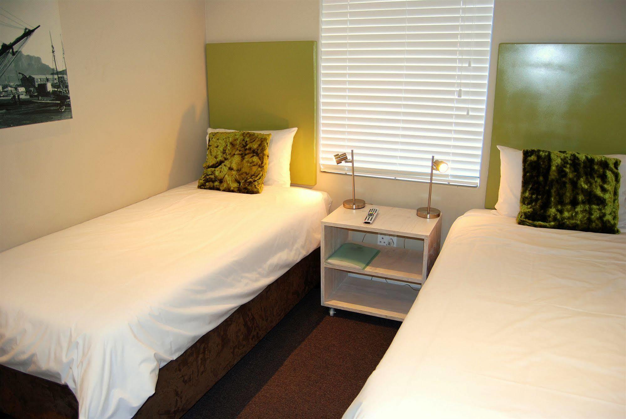 Ashanti Lodge Green Point ケープタウン エクステリア 写真