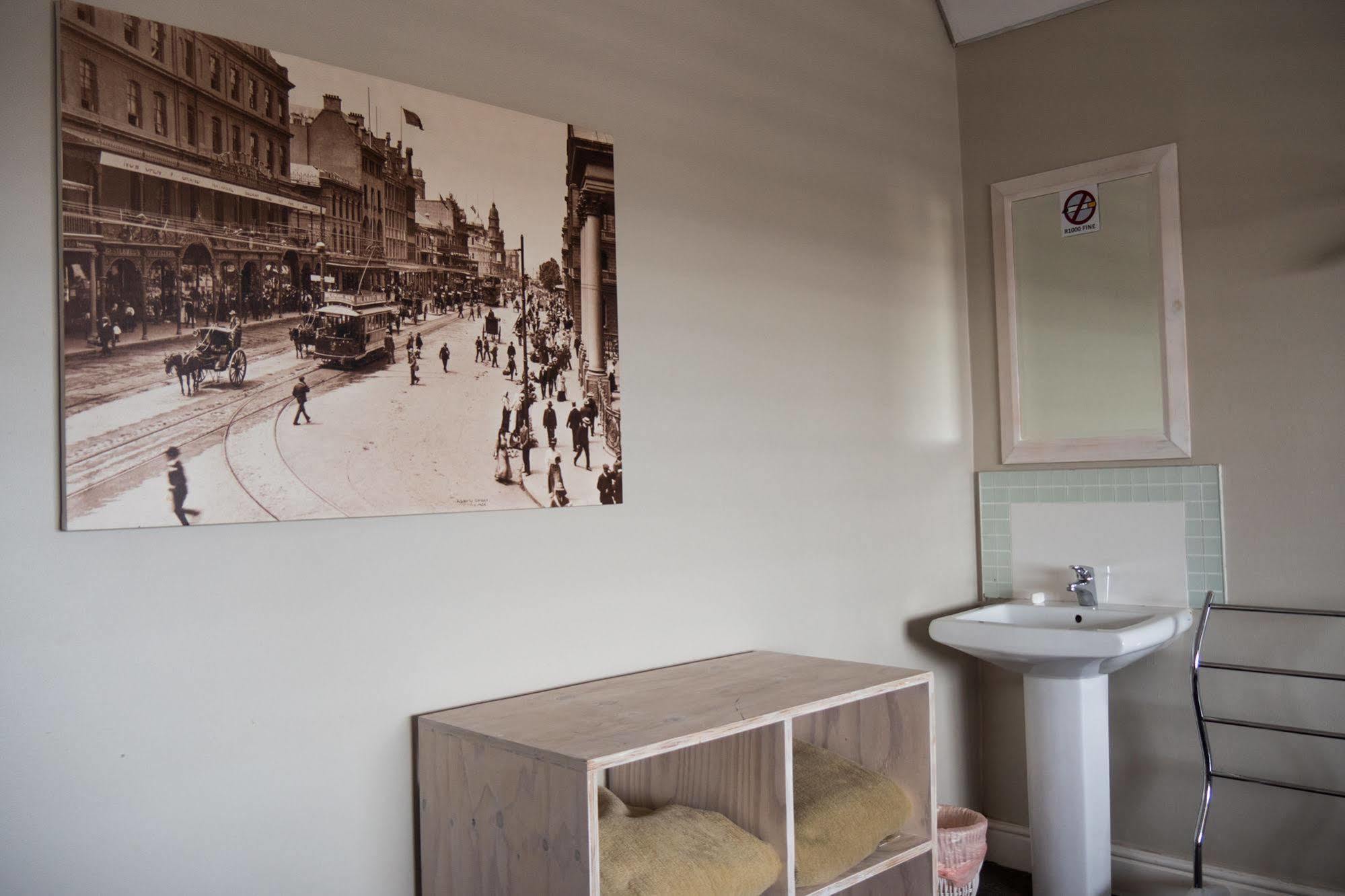 Ashanti Lodge Green Point ケープタウン エクステリア 写真