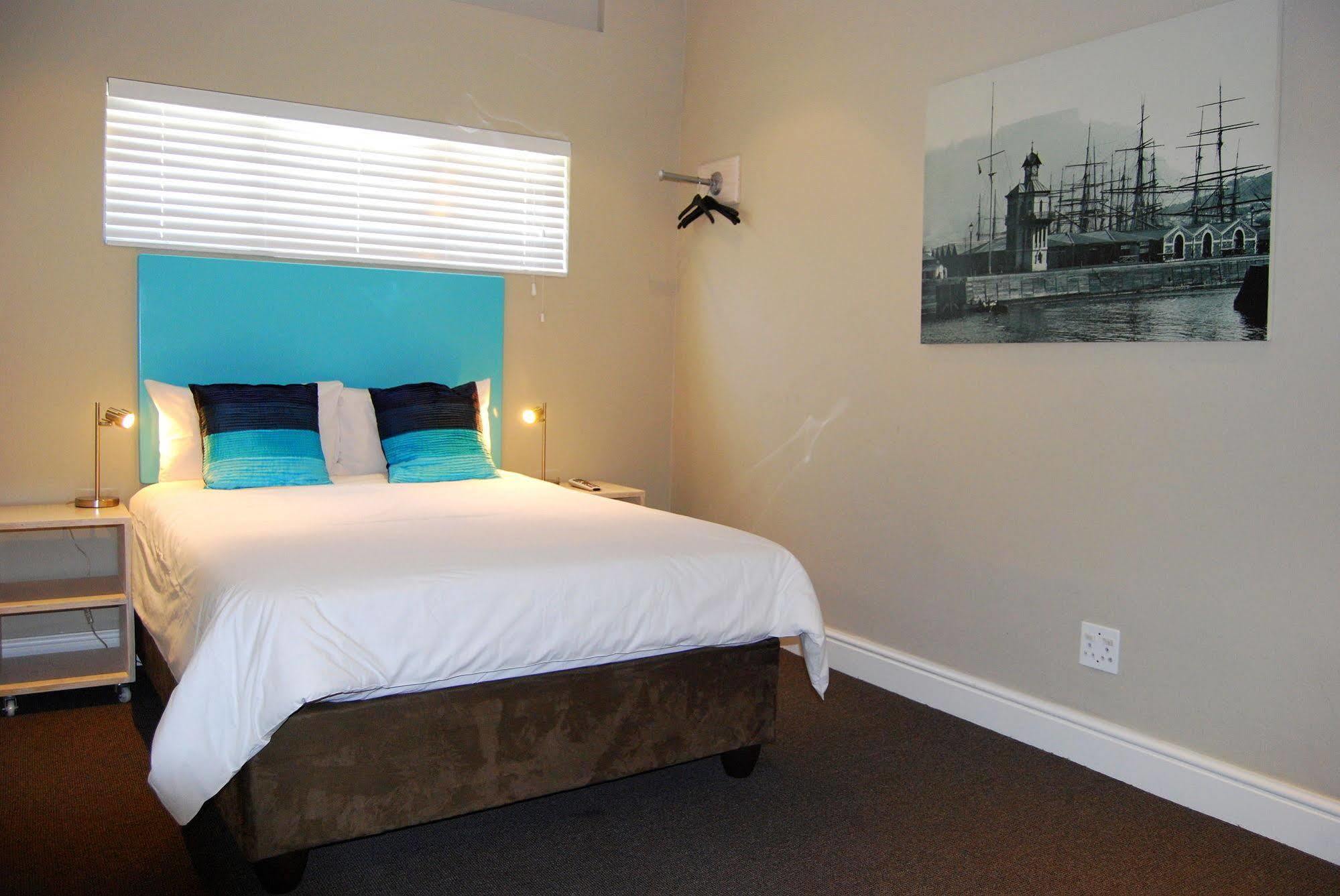 Ashanti Lodge Green Point ケープタウン エクステリア 写真