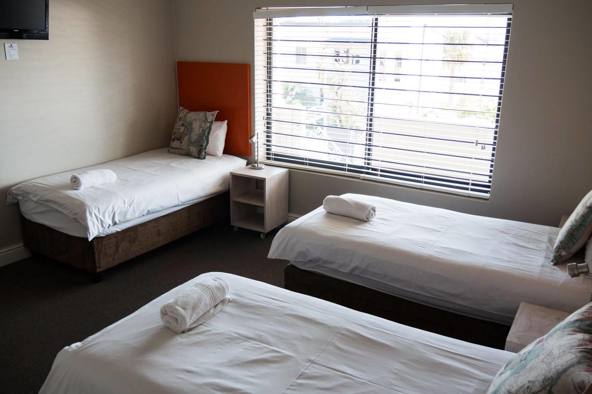 Ashanti Lodge Green Point ケープタウン エクステリア 写真